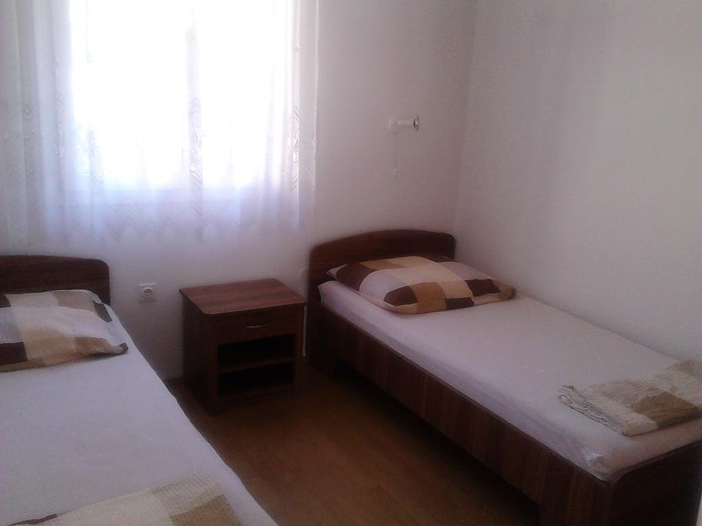 Apartman Vladic Lägenhet Grebaštica Exteriör bild